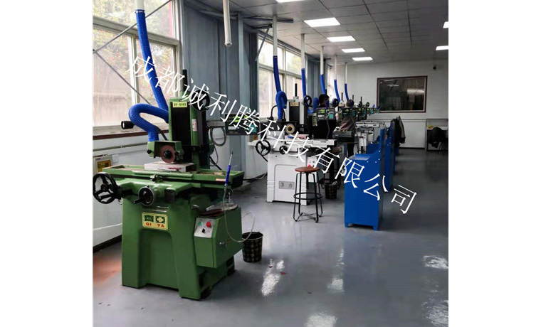 精密模床車間一角（jiǎo）