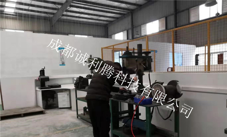 鉗工區域一角（jiǎo）