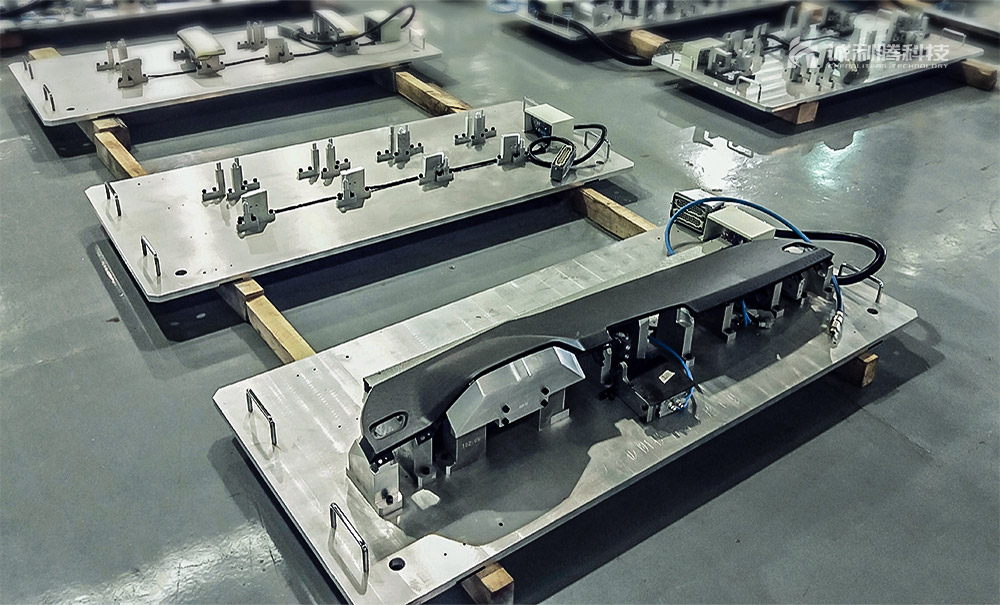 工裝（zhuāng）組合全套